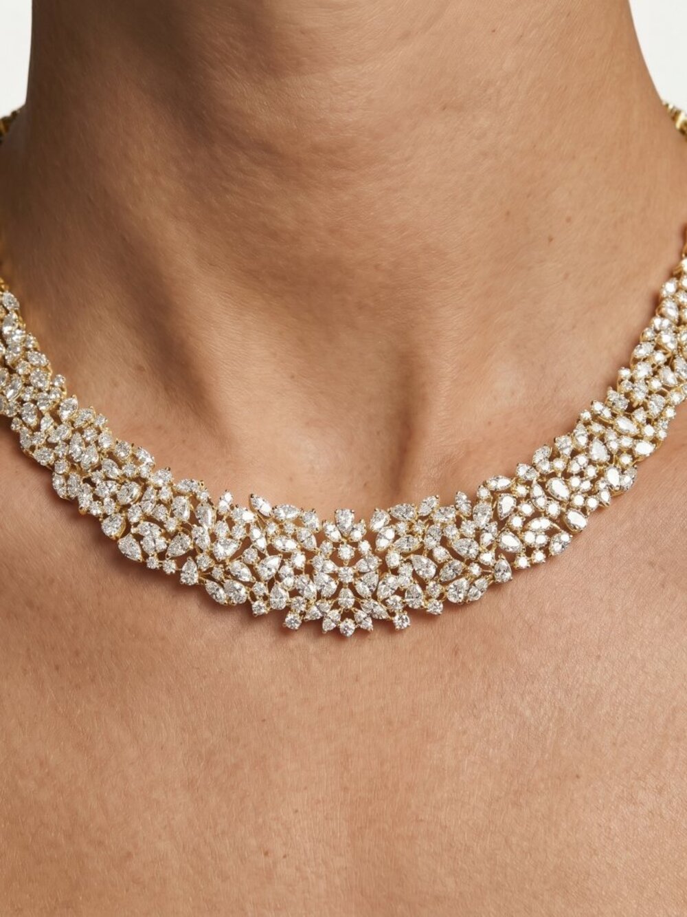 30 Carat Diamond 18K Gold Cluster Necklace - Picture 11 of 11